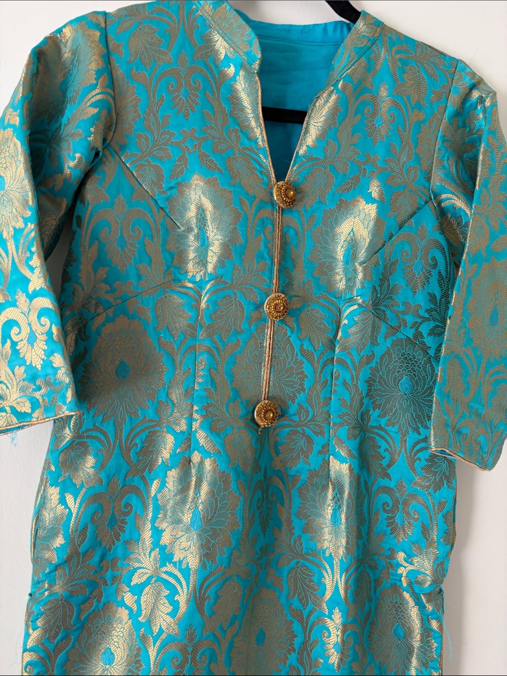 Elegant Turquoise & Gold Brocade Women’s Kurta - Picture 3 of 5